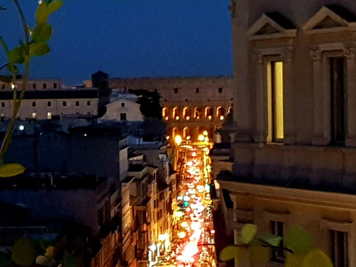 Casa Terrazza Colosseo ローマ エクステリア 写真